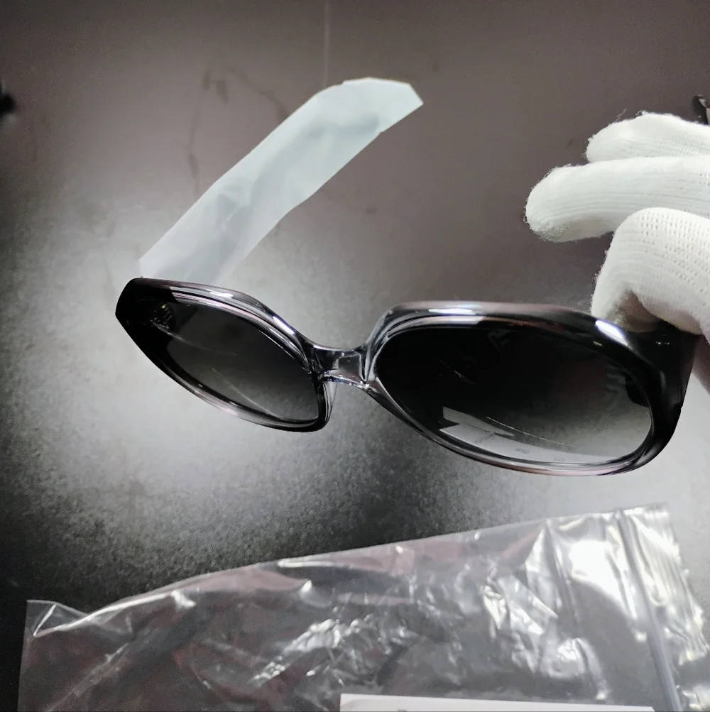 Salvatore Ferragamo SF943S 60mm Sunglasses Black - Picture 4 of 15